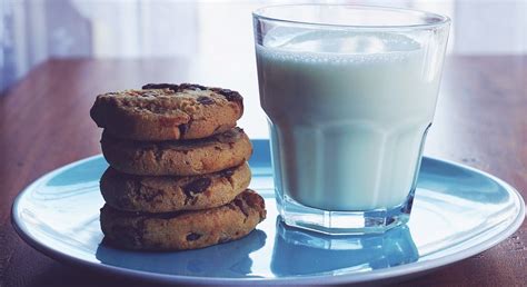 Get your daily vitamins with a glass of milk | Daily Sabah