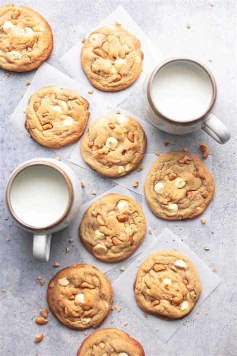 Chewy White Chocolate Cashew Cookies - Creme De La Crumb