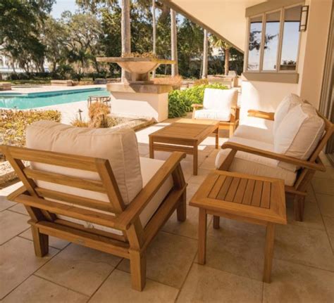 Teak Patio Set: Choose The Right One For Your Backyard