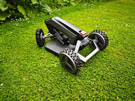 EcoFlow Blade Review: Smart Robot Mower, Silly Glitches | WIRED