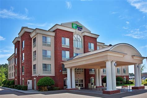 HOLIDAY INN EXPRESS & SUITES WEST MONROE, AN IHG HOTEL $106 ($̶1̶3̶0̶ ...