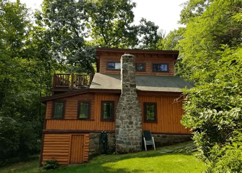 14 Pet-Friendly Cabin Rentals in Lake George, New York - Doggy Check In