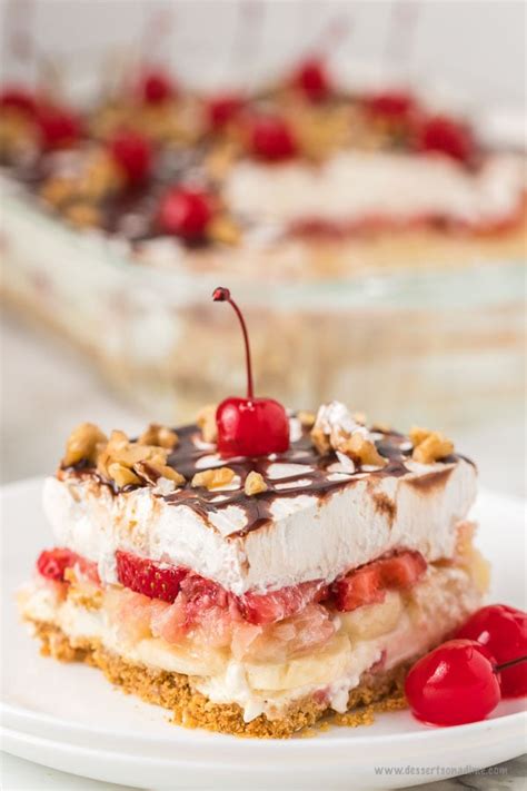 Banana split cake recipe(VIDEO) - easy No bake banana split cake