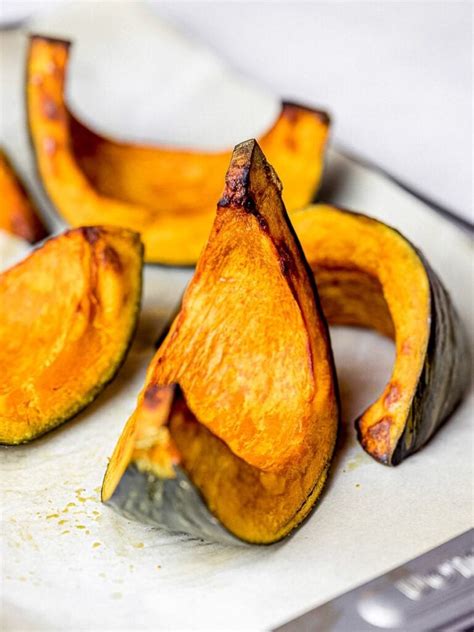 Roasted Kabocha Squash | Japanese Pumpkin - Drive Me Hungry