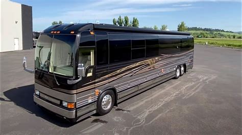 Pre-Owned Prevost XLII Luxury RV: Marathon Coach #0836 | Luxury rv ...