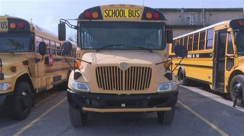 JCPS bus drivers prepare for routes - YouTube