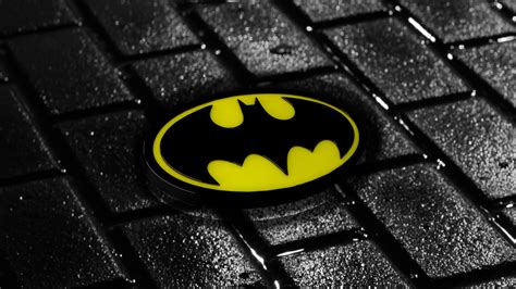 Batman 3D logo Wallpaper by RainbowZz-Design on DeviantArt