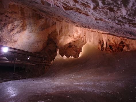 Dobšinská Ice Cave – slovakia.com