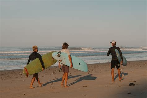 Surfing in Santa Teresa Costa Rica: A Guide for First Timers