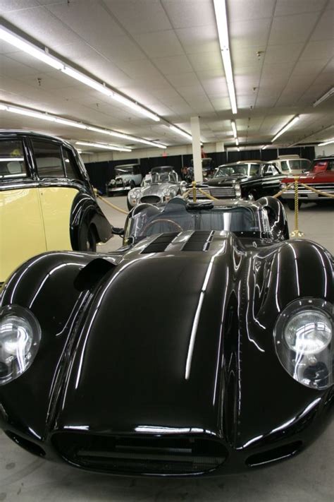 Classic Auto Mall serves as consignment house, museum for car ...