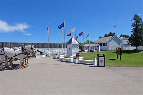 Fort Mackinac in Mackinac Island | Expedia.co.in