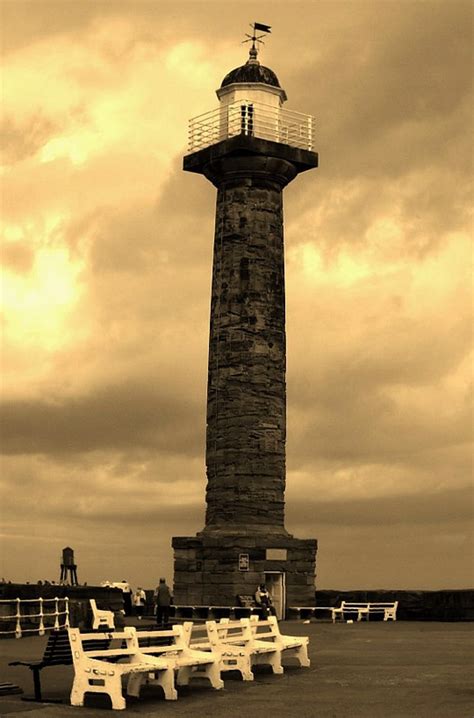 Whitby Lighthouse