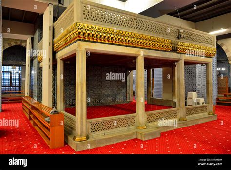 Muezzin prayer hi-res stock photography and images - Alamy