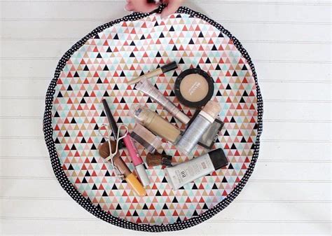 DIY Round Drawstring Makeup Bag | ehow.com | Makeup bag pattern, Diy ...