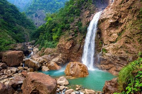 7 Wondrous Cherrapunji Waterfalls For Your Itinerary