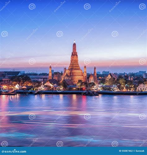 Wat Arun night view Temple stock photo. Image of religion - 55087462