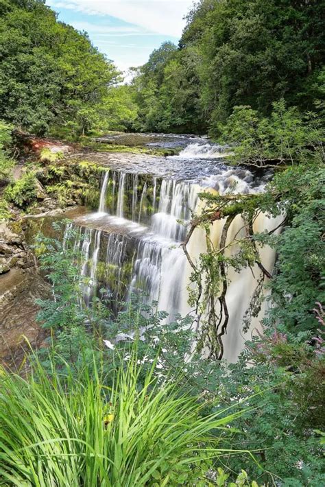 Four Waterfalls Walk In The Brecon Beacons + Map