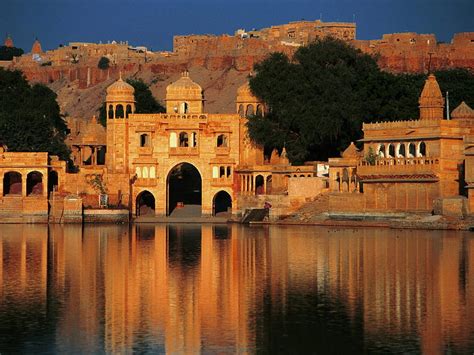 Gadi Sagar Temple / Jaisalmer / Rajasthan / India HD wallpaper | Pxfuel