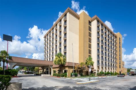 Former Crowne Plaza Houston Near Sugar Land - Marketplace