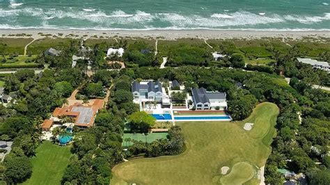 Where Does Tiger Woods Live And How Big Is His House?