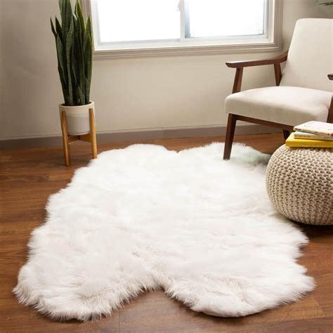 Super Area Rugs Serene Silky Faux Fur Fluffy Shag Rug Snow White 4' x 6 ...