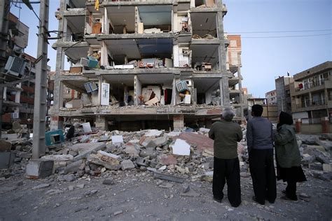 Photos show devastation after earthquake on Iran-Iraq border kills ...