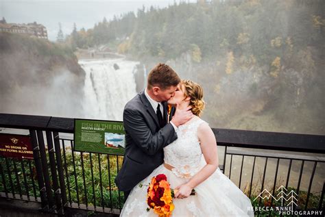 Salish Lodge Wedding // Laura & Kevin | Seattle Wedding Photographer