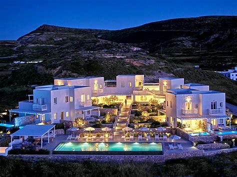 The 8 best Luxury Hotels in Milos - Sara Lind's Guide 2024