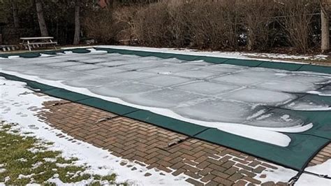 How to Choose the Right Type of Vinyl Liner Pool Covers - Prestige Pools