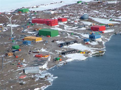 Living at Mawson – Australian Antarctic Program