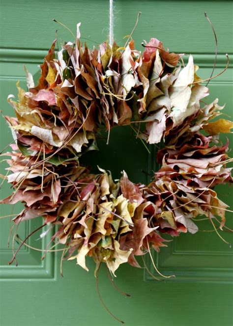 DIY Leaf Wreath | HGTV