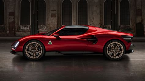 New Alfa Romeo 33 Stradale revealed: price, specs and release date | Carwow