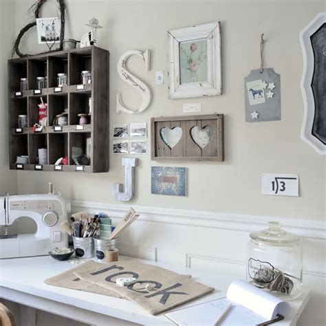 Pretty up your sewing room with these inspiring decorating ideas ...