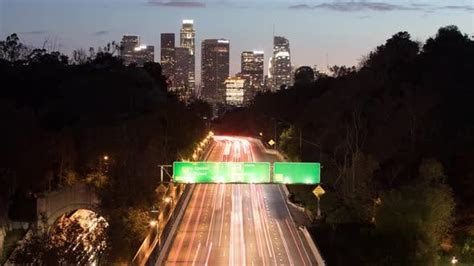 Time Lapse of the traffic on the 110 freeway heading into Los Angeles ...