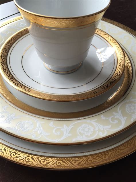 Noritake China Majestic Gold 36 Pcs 8 Place Settings • $500.00 ...