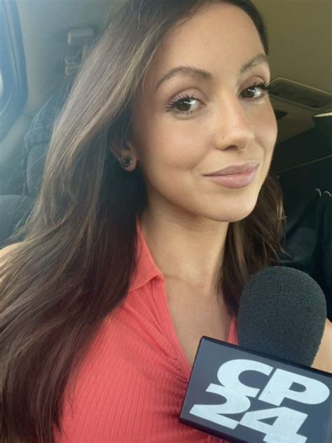 Lindsay Biscaia du CP24 (Toronto, ON) : r/hot_reporters