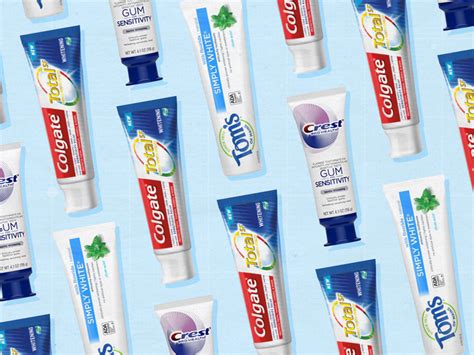 5 Best Whitening Toothpastes in 2022, According to Dentists