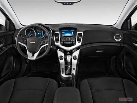 2017 Chevy Cruze Interior