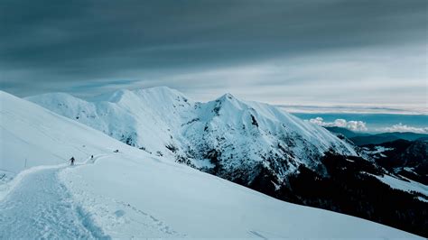 mountains, snow, slope, skiers, people, 4k HD Wallpaper