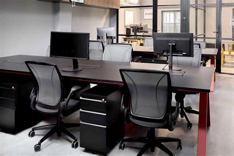 6 Office Design Ideas to Elevate Your Workspace | Comfort Design Furniture