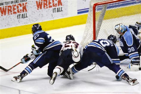 Photos-MHOC: Maine Black Bears vs UConn Huskies - 1/12/17 - The UConn Blog