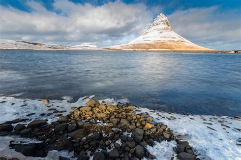 Premium Photo | Kirkjufell mountain in winter season iceland