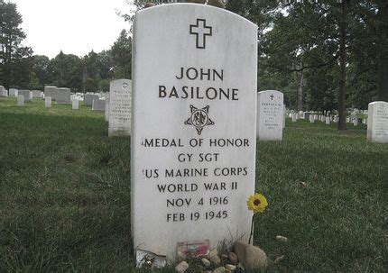 John Basilone: The Marine Hero of Guadalcanal and Iwo Jima