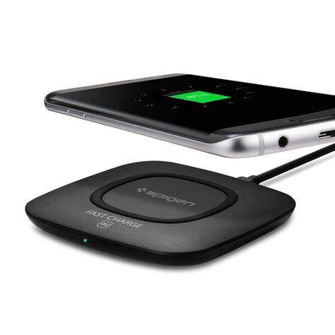 Spigen Essential F301W Qi Fast Wireless Charger Pad