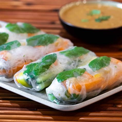 Vietnamese Shrimp Spring Rolls Recipe - The Black Peppercorn