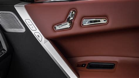 BMW iX Interior wows with its design and materials choices