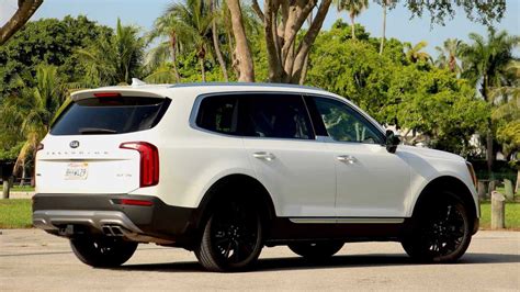 2020 Kia Telluride SX Review: Dare To Be Different