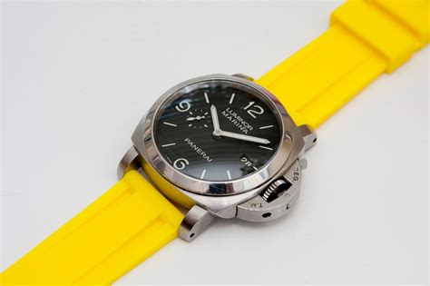 Rubber Panerai Straps Review by The Watch Strap Store