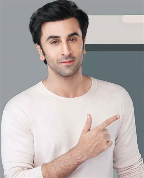 Ranbir Kapoor Net Worth 2023, Income, Car Collection