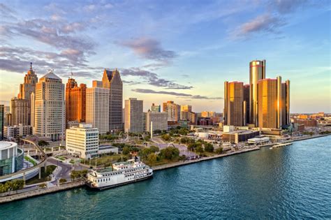 10 Best Detroit Suburbs to Live in 2023 | Redfin